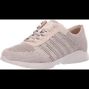 Dansko Adrienne Tie, Ivory 37 NWT